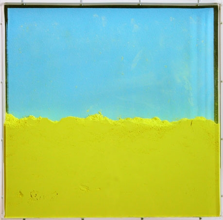 Tympan II, 2005, 30 x 30 x 5 cm, Bois, plexiglas, peinture acrylique et pigments